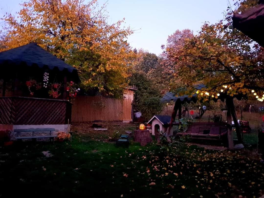 Casa Smeilor Horezu Exteriör bild